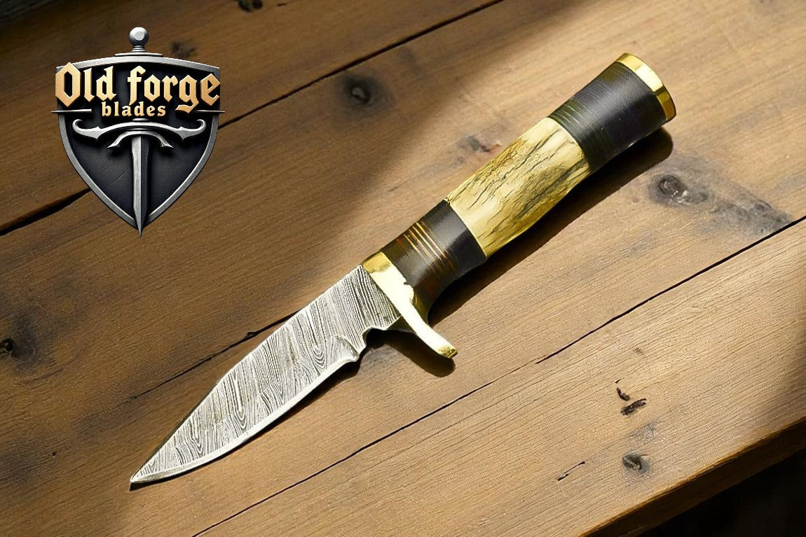 Handmade Damascus Steel Hunting Knife with Antler Horn Handle