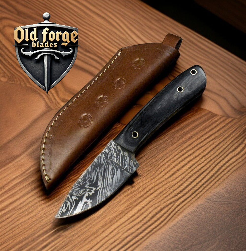 Custom Handmade Small Hunting Knife with Damascus Blade