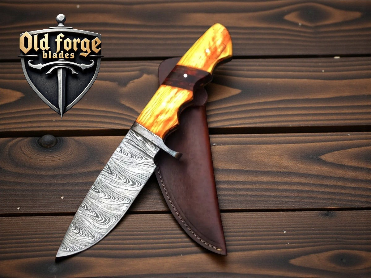 Handmade Damascus Fixed Blade Hunting Knife – Olive Wood Handle