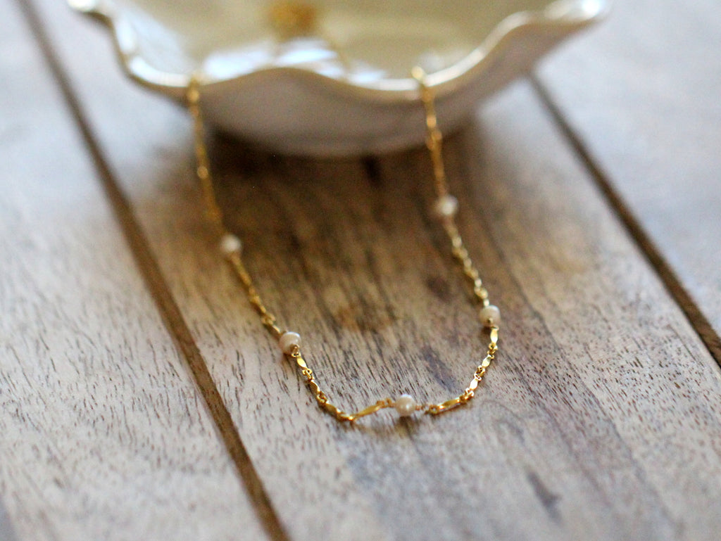 Scalloped Pearl Choker