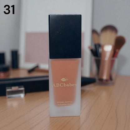 ABCbabes deep tan warm golden undertone shade 31 hydrating liquid foundation with matte finish.
