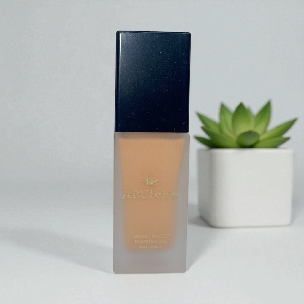 ABCbabes medium tan brown shade #23 warm liquid foundation with hydra matte finish