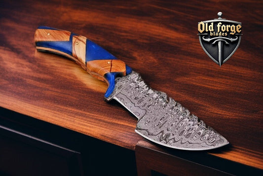 Handmade Damascus Hunting Knife with Resin & Wood Handle