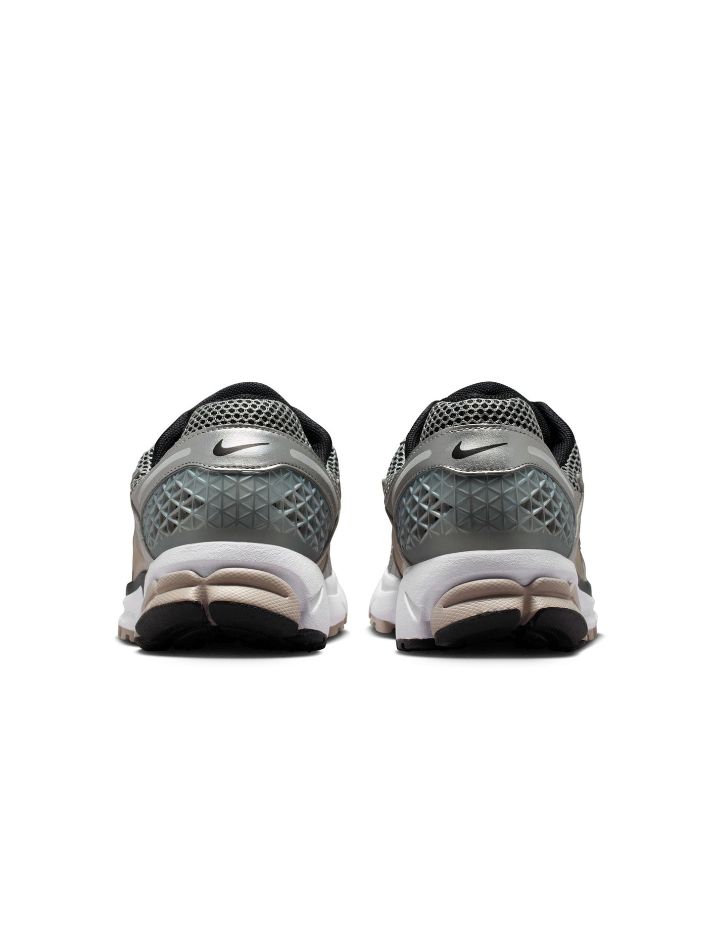 Nike Mens Zoom Vomero 5 - Metallic Silver