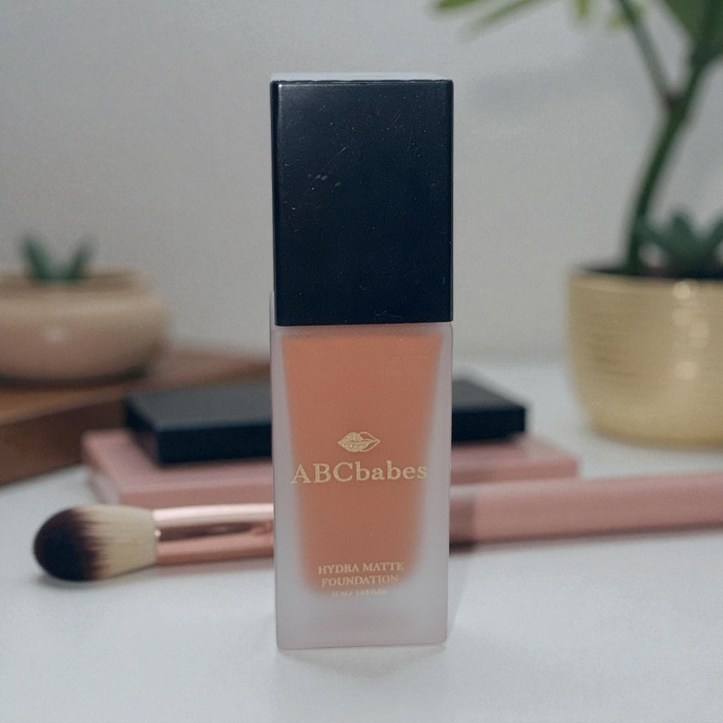 ABCbabes deep tan warm golden undertone shade 31 hydrating liquid foundation with matte finish.