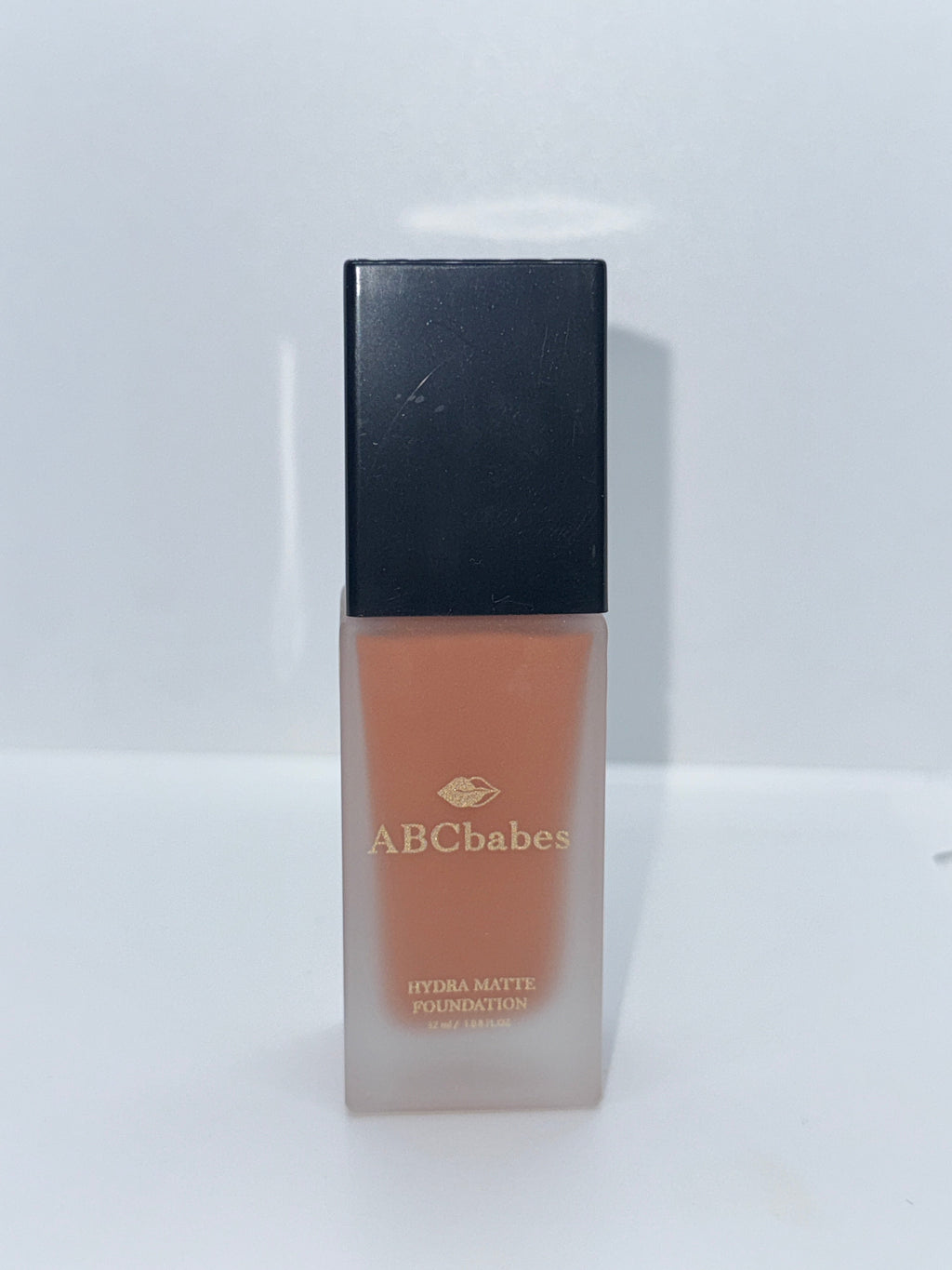 ABCbabes deep tan warm golden undertone shade 31 hydrating liquid foundation with matte finish.