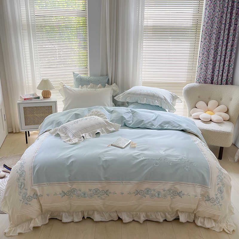French Princess Embroidery Duvet Cover | 3CARATS