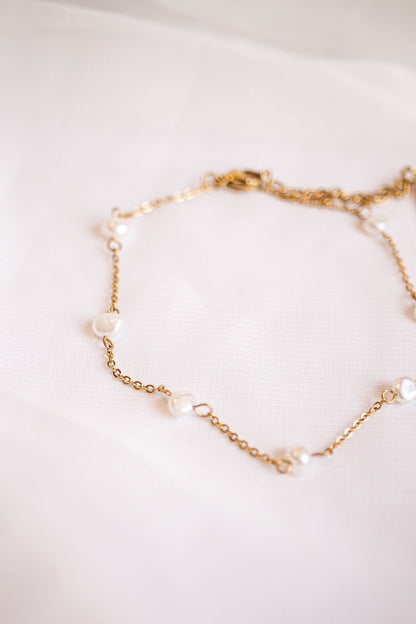 Evelynn Anklet in Freshwater Pearl