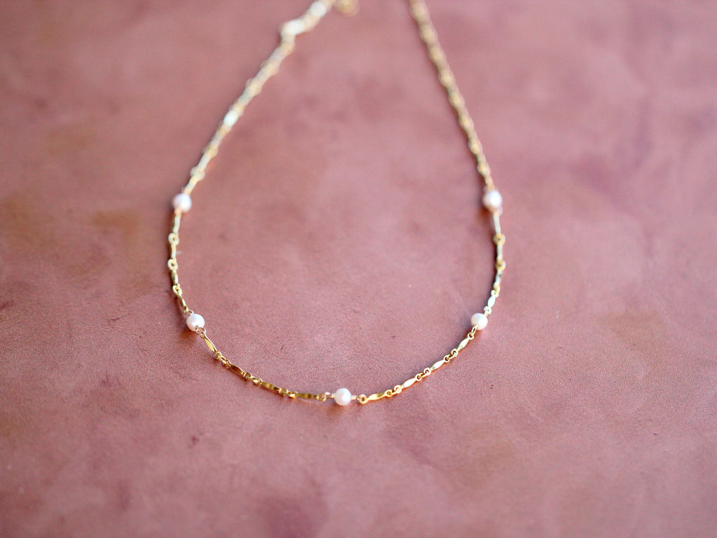 Scalloped Pearl Choker