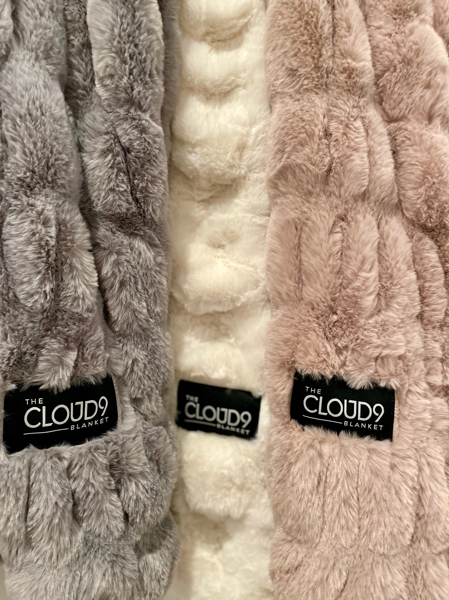 Gray Faux Fur Blanket - Medium: 50"x60"