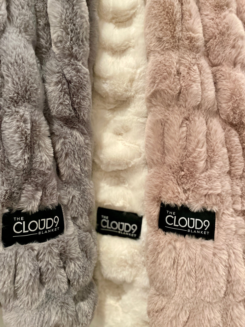 Ivory Faux Fur Blanket - Medium: 50"x60"