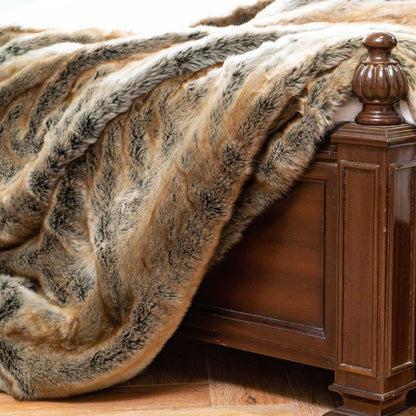 Lutetia Super Soft Fuzzy Thick Throw Blanket | 3CARATS