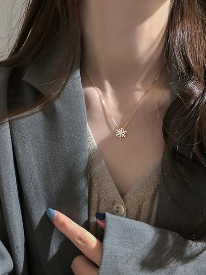 925 Silver Snowflake Pendant Necklace for Women