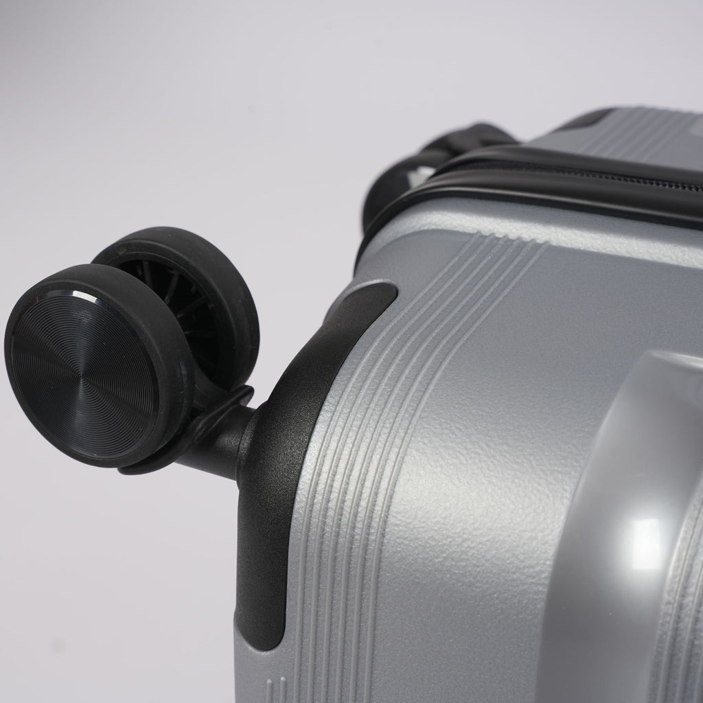 20-inch Silver Carry-On Hardcase Roller Luggage