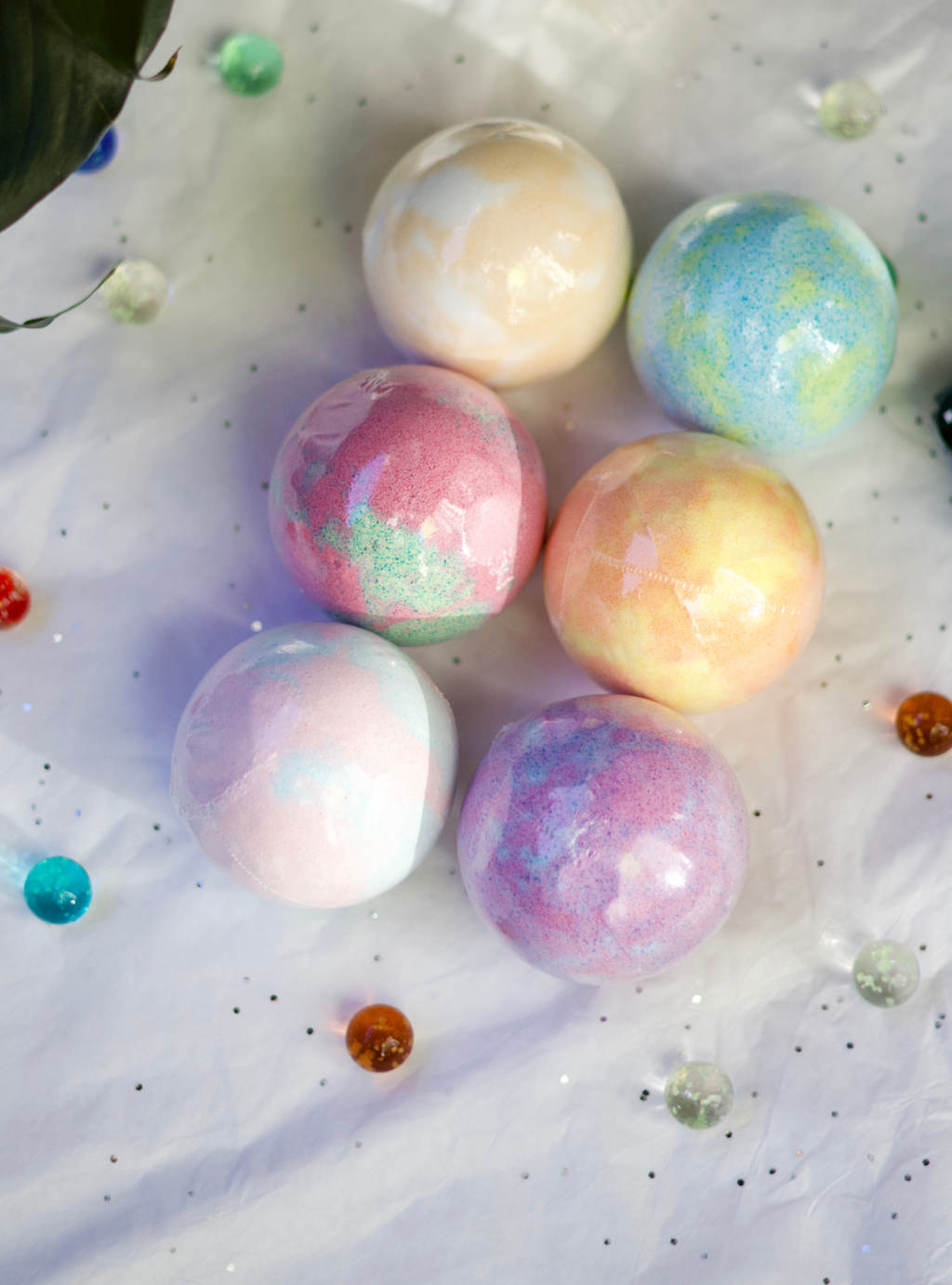 EvolutionUSA Space Bath Bombs for Boys & Girls – 6 Planet Bath Bombs with Toy Inside, Organic Childrens Bathbomb Set, Cosmic Bath Fizzers, Kid Bath Bomb Gift for Valentines, Birthday, Christmas & Easter