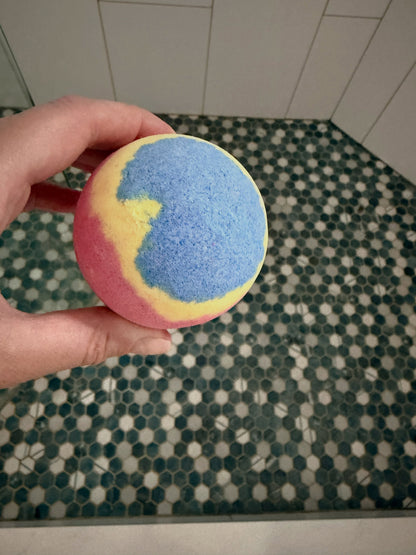 EvolutionUSA 1pc Epic Superhero Bath Bombs for Kids - Red