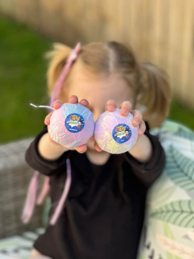 EvolutionUSA 6pc Epic Superhero Bath Bombs for Kids – Childrens Super Hero Bath Bombs with Toy, Organic Bathbomb with Surprise, Fizzy Superhero Bath Balls, Lush Bathbombs Easter, Valentines, Birthday