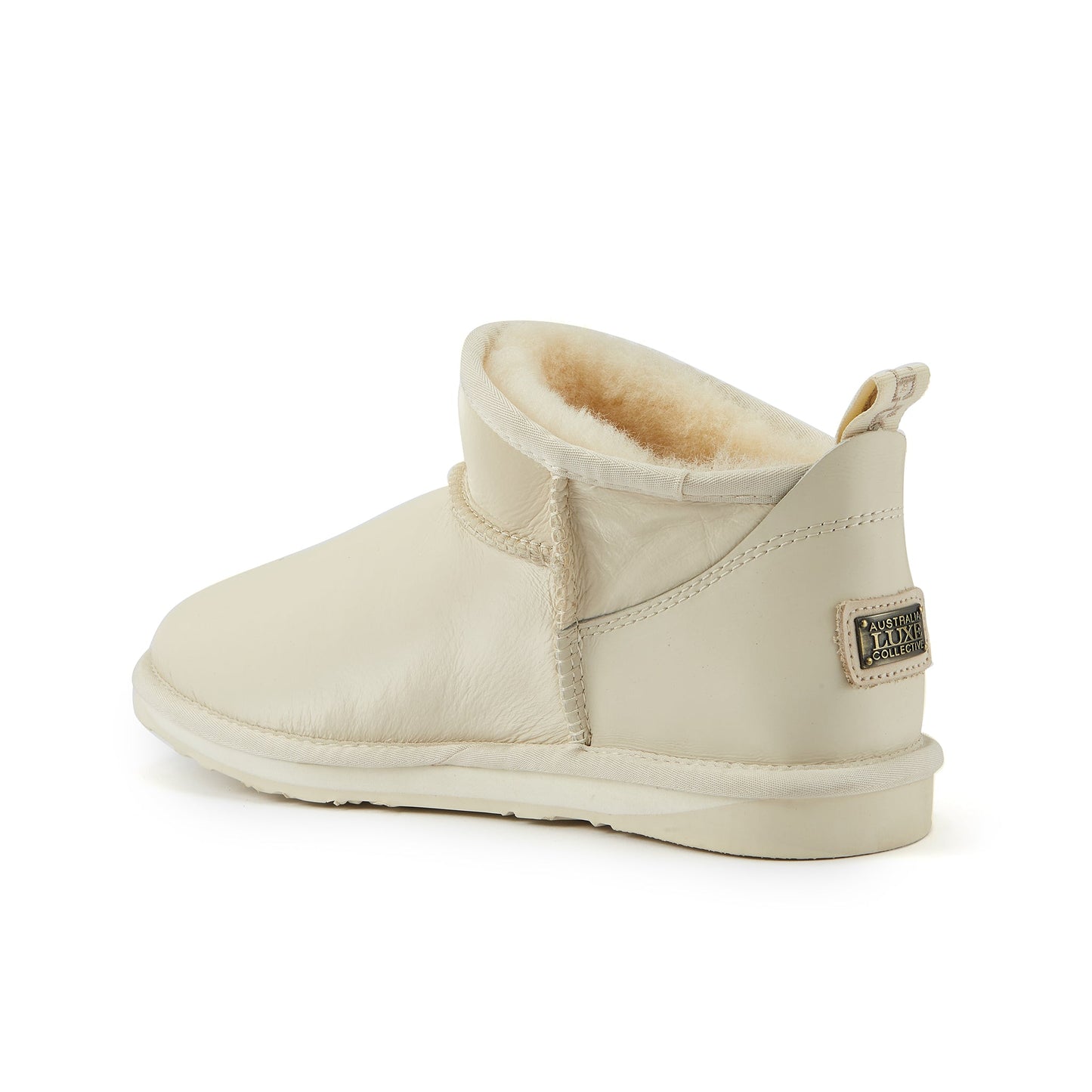 COSY ULTRA SHORT SATIN PALE