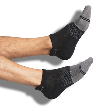 Black and White Ankle Socks 2-Pack