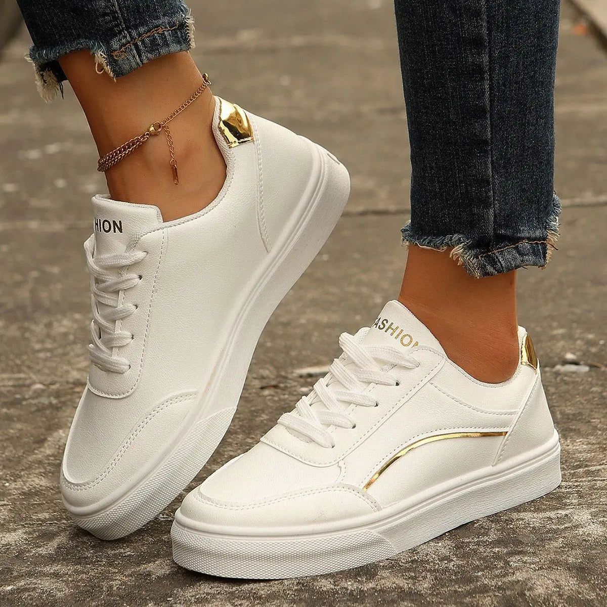 Fashionable Slip-on White Flats with Thick Sole for Women