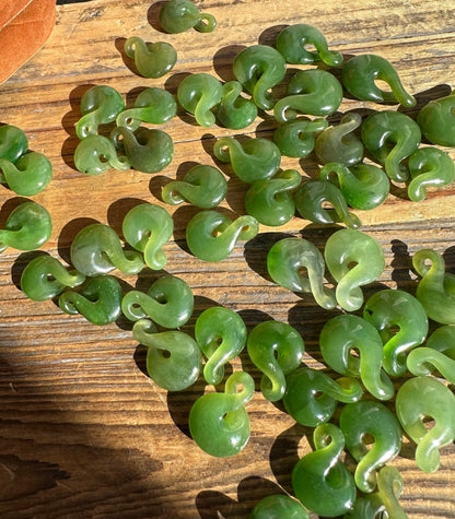 Canadian Jade Infinity Twist, 15/16/18/20mm, Sold Individually
