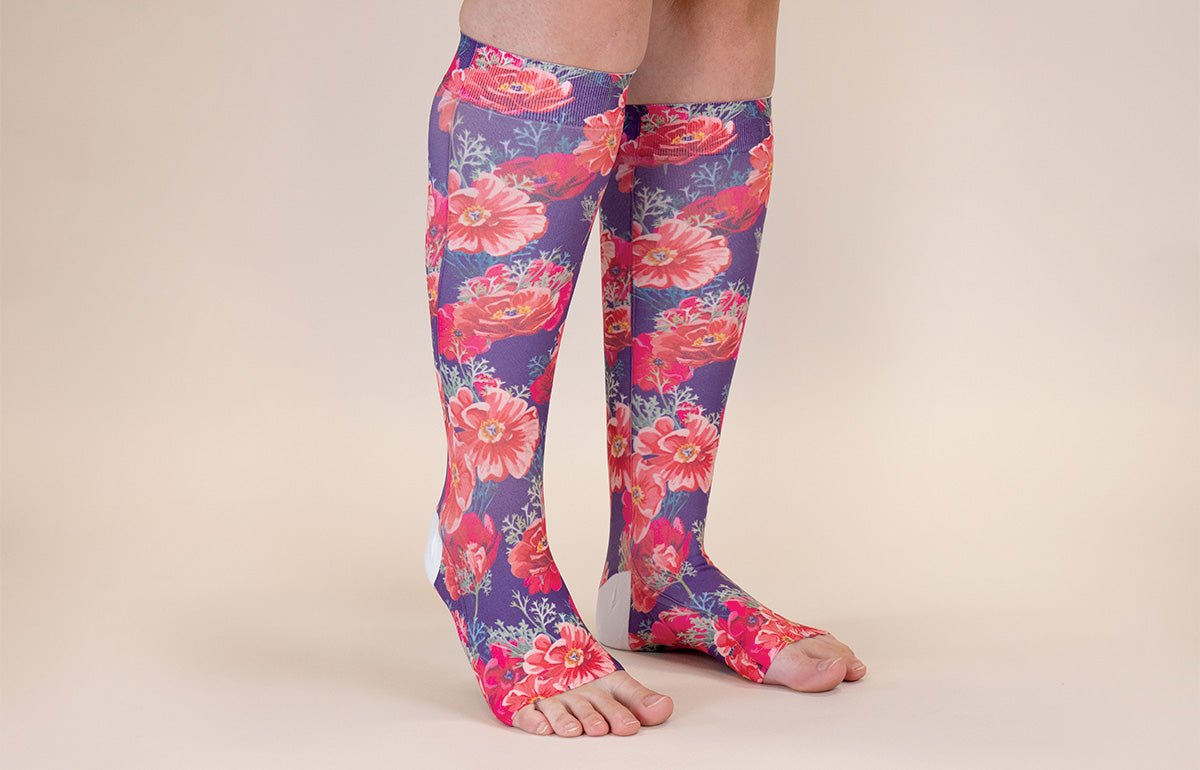 Poppy Gradient Compression Socks