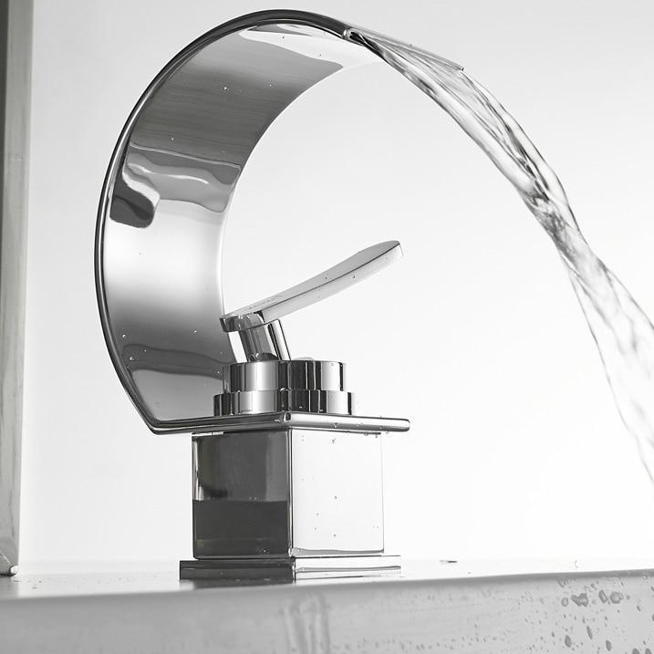 Gisela Single-Hole Bathroom Faucet