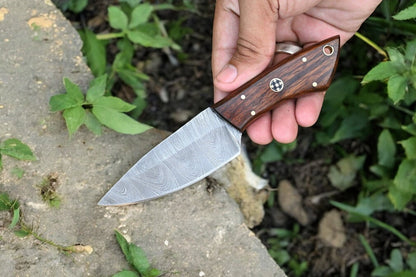 Handmade Damascus Hunting Knife with Rosewood Handle