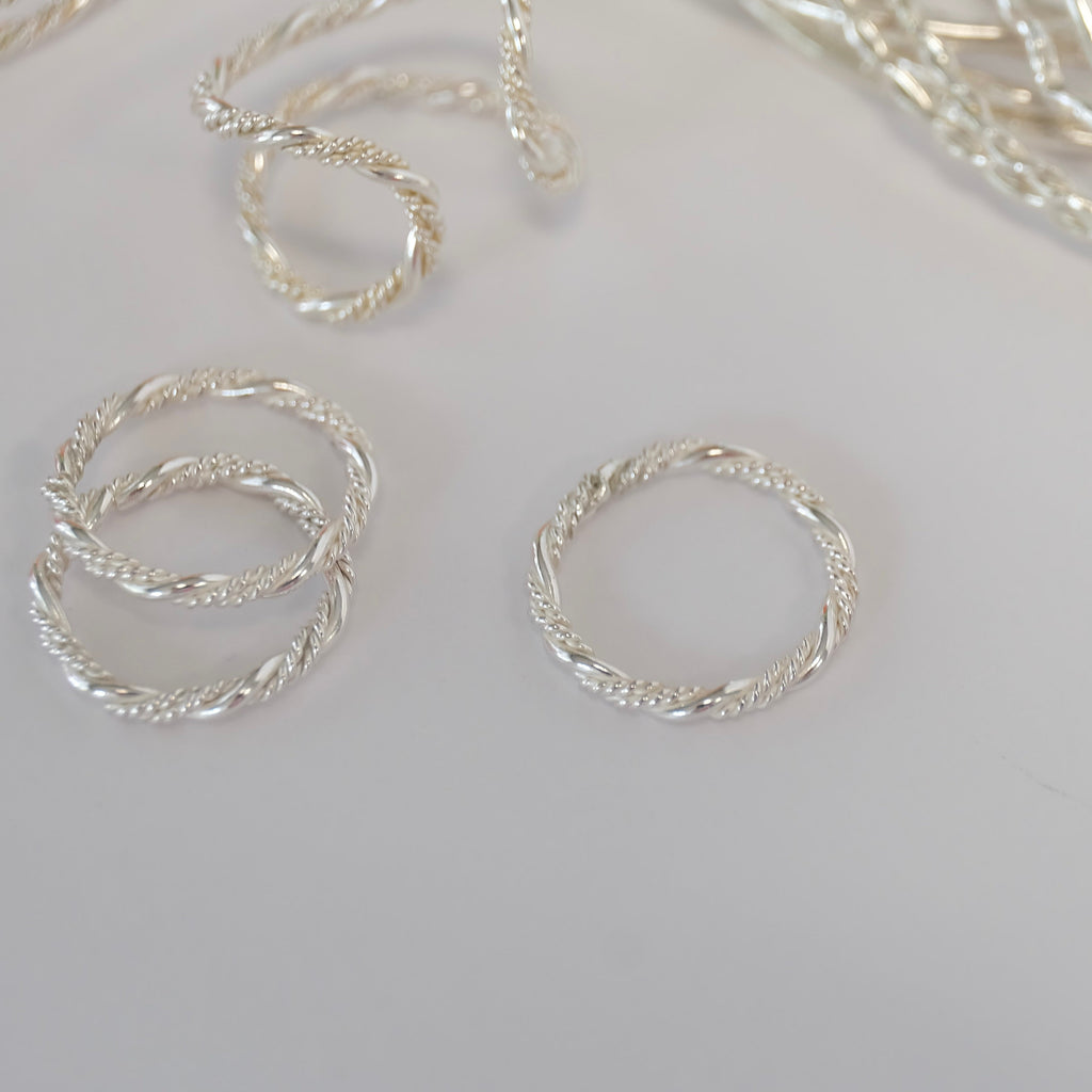Twisted Ring