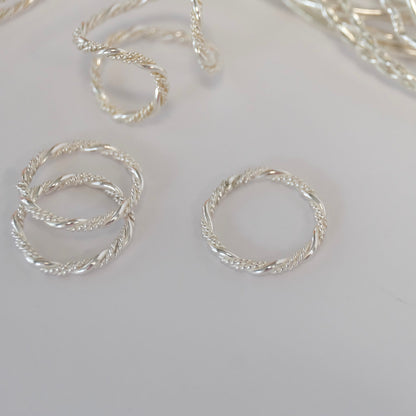 Twisted Ring