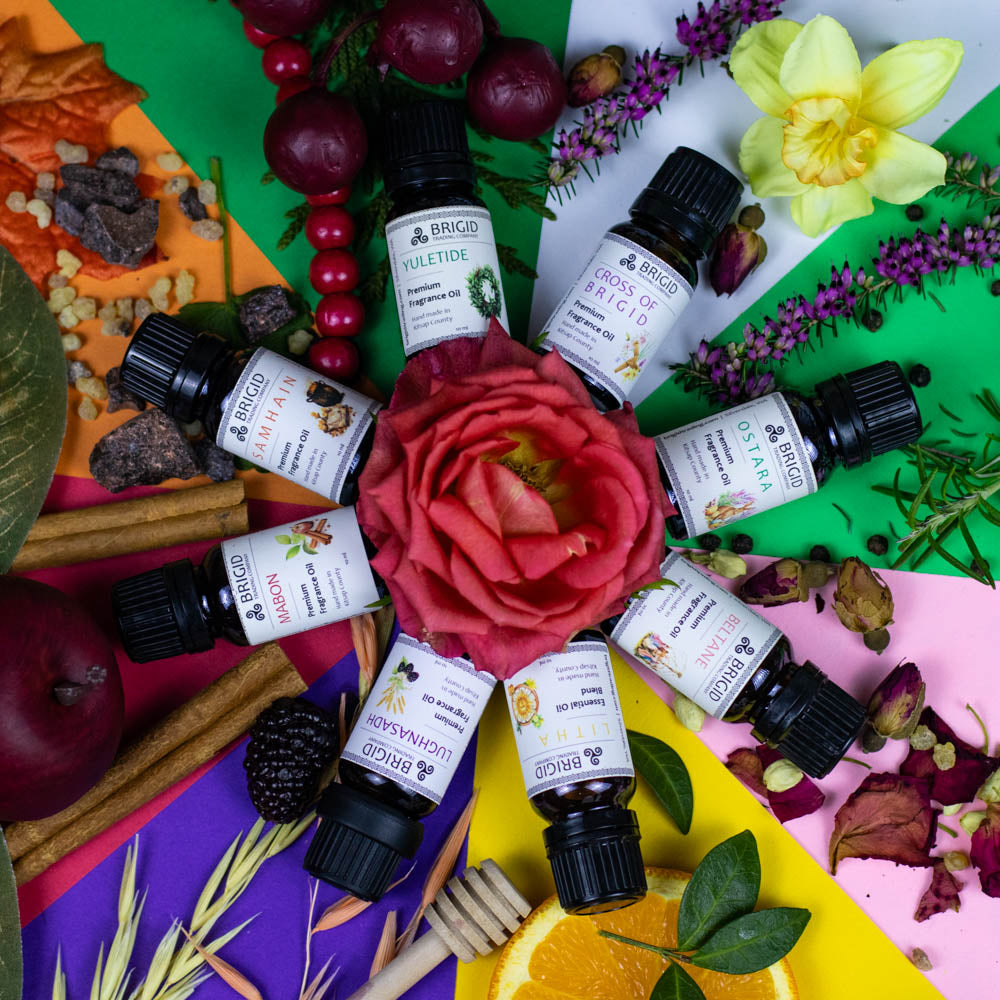 Mabon Diffuser Oil - McIntosh Apples, Granny Smiths, Harvest Spices, and Fresh Apple Pie
